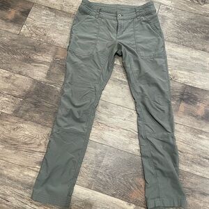 Columbia Olive Green Outdoor Pants